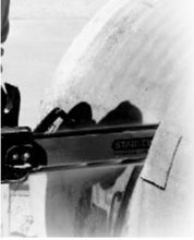 Load image into Gallery viewer, STANLEY, DS06200001, DIAMOND HYDRAULIC CHAIN SAW, LIGHT DUTY, CE, 5 GPM BAR AND CHAIN NOT INCLUDED