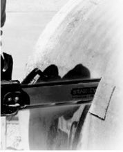 Load image into Gallery viewer, STANLEY, DS0630000, DIAMOND HYDRAULIC CHAIN SAW, LIGHT DUTY, CE, 8 GPM, BAR AND CHAIN NOT INCLUDED